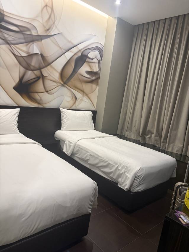 V Hotel Lavender
